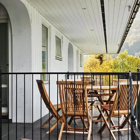 Apartment 3 Bedroom Lovely In *