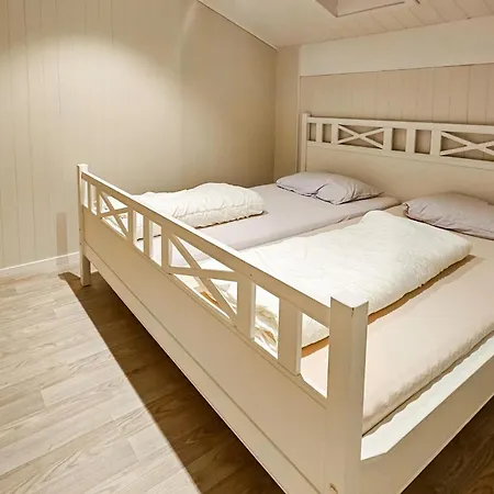 3 Bedroom Lovely In Appartement Eidfjord