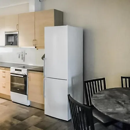 Apartament 3 Bedroom Lovely In *