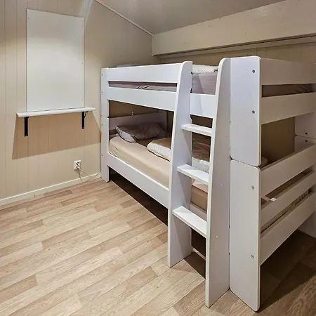 3 Bedroom Lovely In Apartament Eidfjord